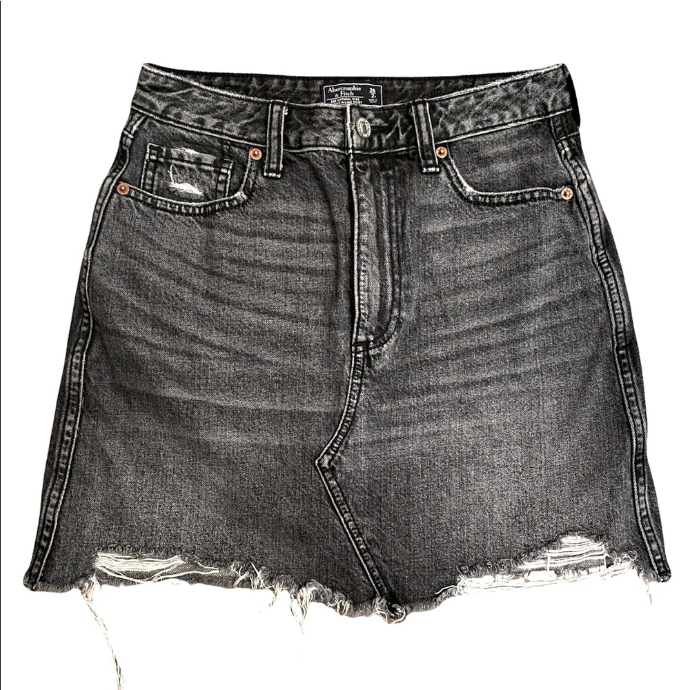NWOT Abercrombie & Fitch high waisted denim skirt (Size 2/26)